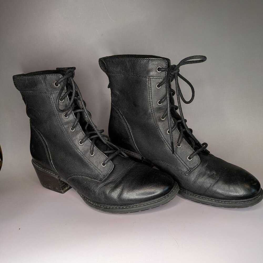 Timberland Women's Sutherlin Bay Mid Lace Boot Size US 9 EU 40